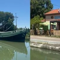 Péniche GEMJO - Chambres d'hôtes، فندق في كاسلسارازين