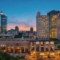 Crowne Plaza Foshan by IHG、佛山市のホテル