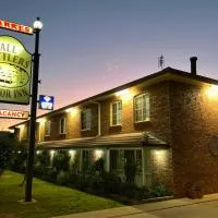 All Settlers Motor Inn Parkes, хотел в Паркс