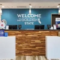 Hampton Inn & Suites Salinas、サリナスのホテル