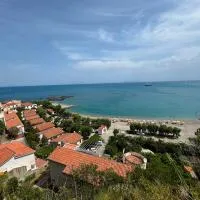 Testa di Monaco - Basic Beach Accommodations, hotell sihtkohas Capo dʼOrlando
