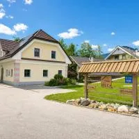 Apartment House Belca, хотел в Preddvor
