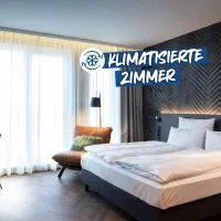 LOGINN Hotel Berlin Airport، فندق في برلين