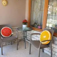 Ανετο σπίτι κοντά στη θάλασσα, מלון בVrontádos