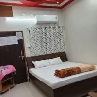 tHE AARYAN VATIKA HOMESTAY MAIHAR, ξενοδοχείο σε Maihar