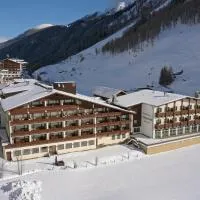 Thermal-Badhotel Kirchler, hotel en Tux