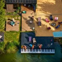 Turkusowa Wyspa, hotel u gradu 'Wleń'
