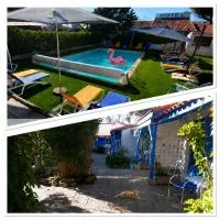 Hotel Des 4 Vents "Esprit Camargue" Parking Privé Gratuit, hotelli kohteessa Aigues-Mortes