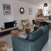 Appartement à la montagne, jardin, parking, linge de maison, hotel u gradu Scionzier