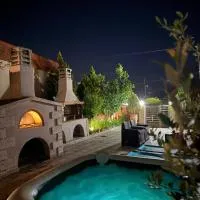Villa Asterousia with Private Night Spa, BBQ & Lounge, hotel u gradu 'Stérnai'