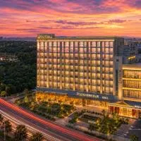 Poltton Executive Apartment - Wuyi Overseas Chinese Plaza, Jiangmen，江門的飯店