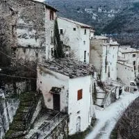 Dai Nonni Vacation Home, Hotel in Acciano