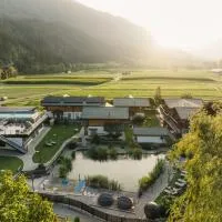 Feelfree Nature Resort, hotel em Oetz