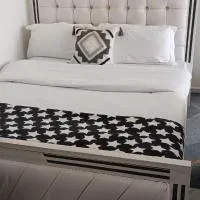 Studio BNB Meru town CBD, hotel sa Meru