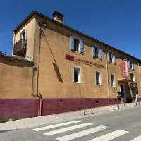 Gîte ancien hôtel du Larzac, hótel í Le Caylar