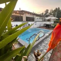 DeCherating privatepool, hotel in Cherating