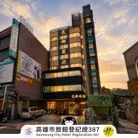 Huaxiang Hotel - Zuoying, hotel v mestu Kaohsiung
