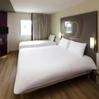 Hotel Ibis Styles Lleida Torrefarrera, hotel u gradu 'Lleida'