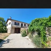 Gîte sur la Vallée de l'Allier، فندق في Saint-Haon