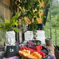 შალე მაჭახელა chalet machakhela – hotel w mieście Zeda Ch'khutunet'i