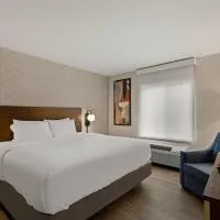 Everhome Suites Salem, hotel di Salem