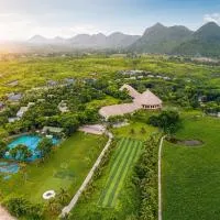 Cuc Phuong Mineral Retreat, ξενοδοχείο σε Νιν Μπιν