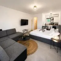 Coconut beach villas 1, hotel di Schinias
