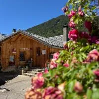 Auberge De La Forêt - Hôtel، فندق في أوري
