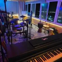 Agadir Funky Chill , Surf & Music hostel, ξενοδοχείο σε Aourir