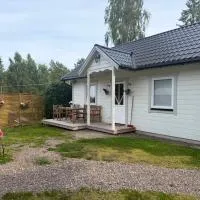 그네스타에 위치한 호텔 Charming cottage on Kvegero