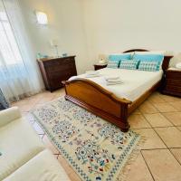 DomoMea Rooms, hotel a Loculi