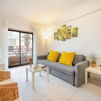 GuestReady - Deluxe home with terrace in Caparica, hotel a la Costa da Caparica