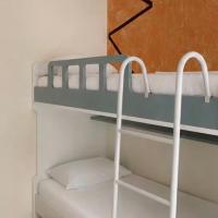 Vlor&euml; में, होटल Riva apartament