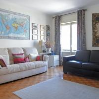 Serene Beachside 1BD Apartment Centro Historico、カスカイスのホテル