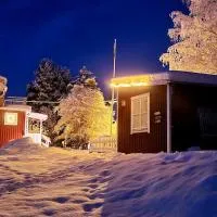 Stuga Viggetjärn Nature & fireplace by the lake,Stöde的飯店