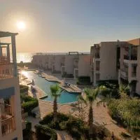 cornado marina el sokhna el zaafrana, ξενοδοχείο σε Αΐν Σούχνα