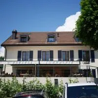 Auberge Communale à l'Union, viešbutis mieste Gilly