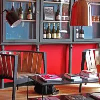 Solutré-Pouilly में, होटल Hôtel Courtille de Solutré