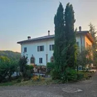 Ca' Bianca – hotel w mieście Sasso Marconi