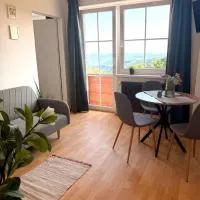 Apartments Chloe - Top 13, hotel a Hollabrunn