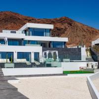 Villa Infinity, готель у місті Плайя-Бланка