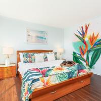 Ocean View Condo at Foster Tower Across from Beach wGreat Amenities, hotel em Honolulu