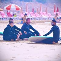 Taghazout Surf Lessons for Beginners & All Levels, hotell Agadiris