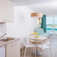 HSM Sandalo Beach, ξενοδοχείο στο Μαγκαλούφ
