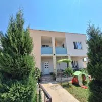 Villa Nasira, hotel din Donji Štoj