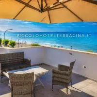 Piccolo Hotel, khách sạn ở Terracina