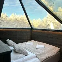 Shaman Village - Resort & Glass Igloos, Hotel in Rovaniemi
