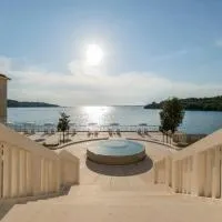 Monumenti Heritage Hotel&Resort، فندق في بولا
