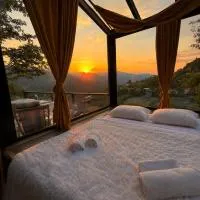 Merisi - Sunset Chalet: Merisi şehrinde bir otel