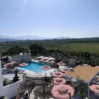Hotel Avenida Tropical by Bossh! Hotels, hotel a Salobreña